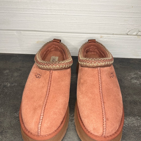 UGG Women's Tazz Slipper in Red Jasper Size 8 Woman’s Shoes Platform - Picture 4 of 8